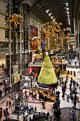 Holiday Shopping that to Flickr User http://www.flickr.com/photos/bensonkua/