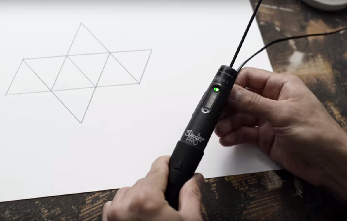 charging-3doodler-pen